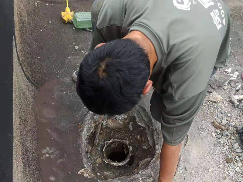 浴室地漏漏水到樓下怎么辦？地漏漏水用